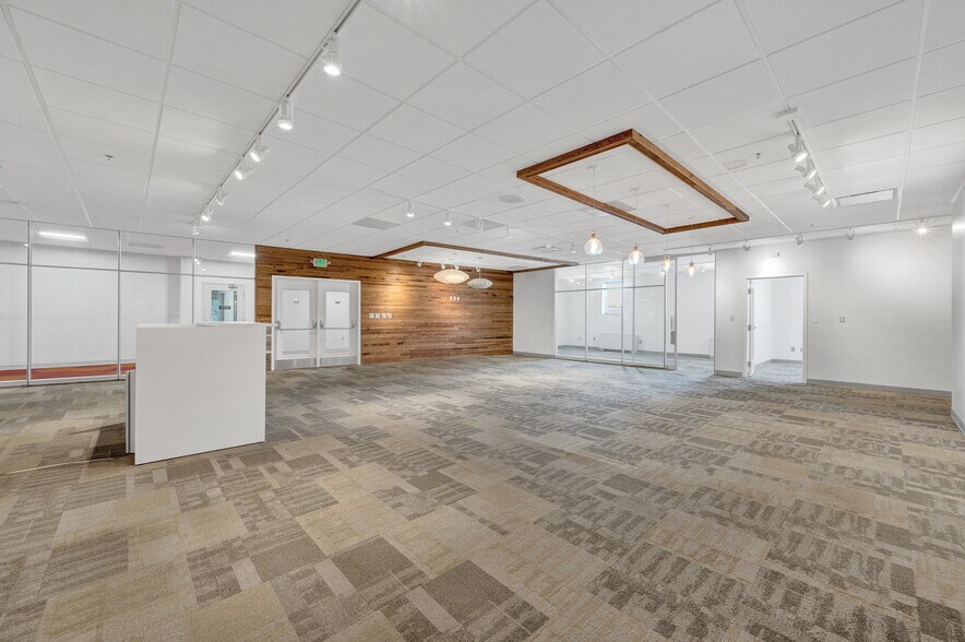 More Photos Of 4500 Leeds Ave, North Charleston Unknown For Lease