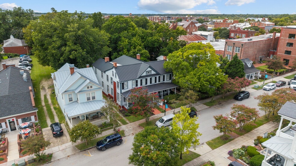 More Photos Of 215 Pollock St, New Bern Hospitality For Sale