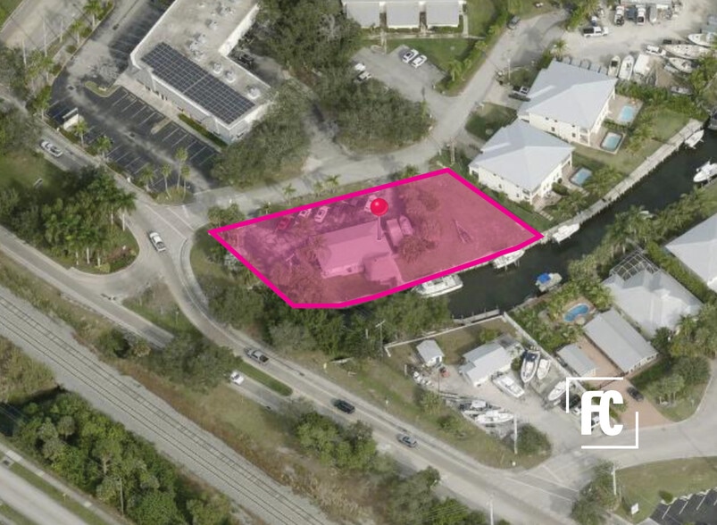 More Photos Of 4575 SE Dixie Hwy, Stuart Office For Sale