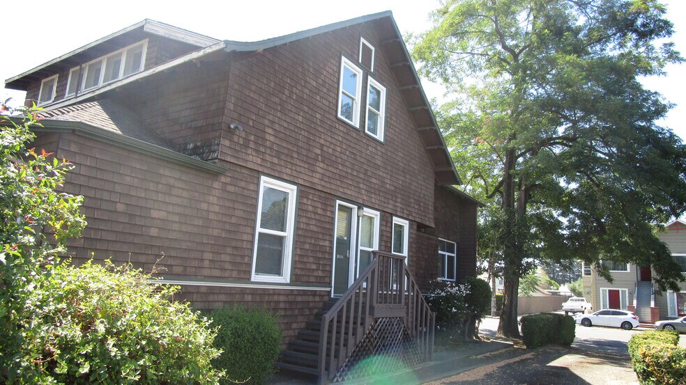 More Photos Of 1209-1211 College Ave, Santa Rosa Medical For Sale