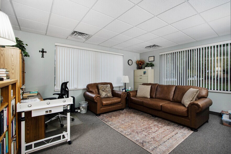 More Photos Of 1090 N 10th St, Kalamazoo Office For Lease