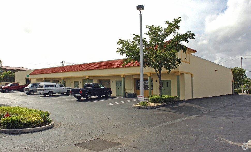 More Photos Of 2940 Commerce Park Dr, Boynton Beach Manufacturing For Lease