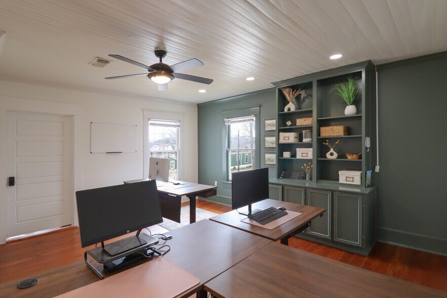 More Photos Of 1102 S Rock St, Georgetown Office Residential For Lease