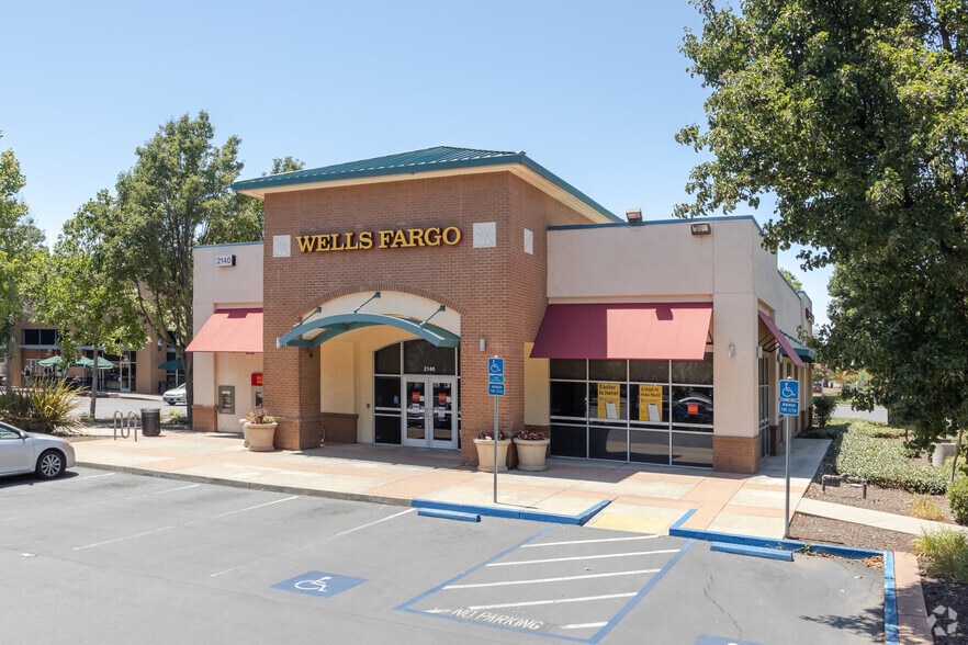 More Photos Of 2000-2155 Town Center Plaza, West Sacramento Unknown For Lease