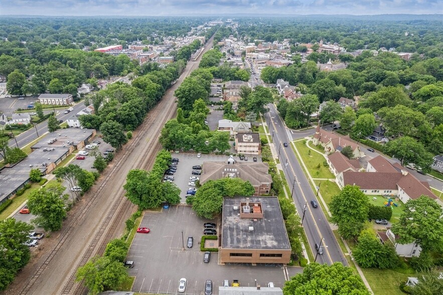 More Photos Of 216 North Ave E, Cranford Office For Sale