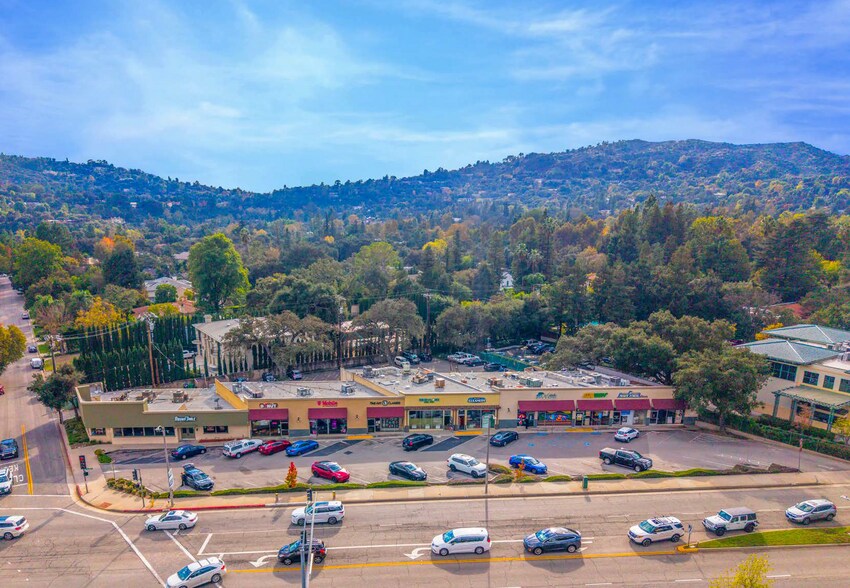 Primary Photo Of 502-522 Foothill blvd, La Canada General Retail For Sale
