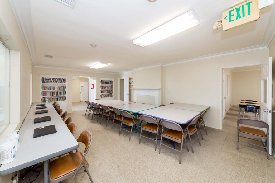 More Photos Of 1555 W Commonwealth Ave, Fullerton Office For Lease