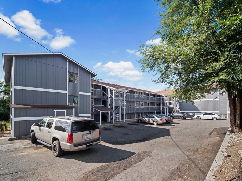 More Photos Of 3001 E Upriver Dr, Spokane Apartments For Sale