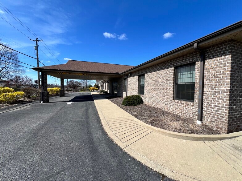 More Photos Of 86 Coraopolis Rd, Coraopolis Medical For Sale