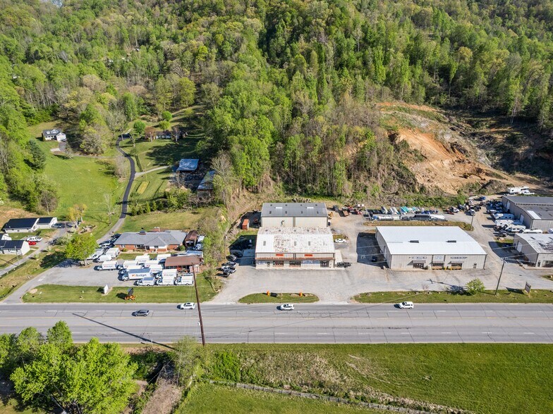 More Photos Of 2466 Dellwood Rd, Waynesville Auto Repair For Sale