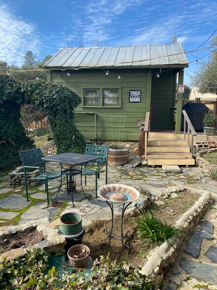 More Photos Of 6065 State Highway 49 N, Mariposa Specialty For Sale