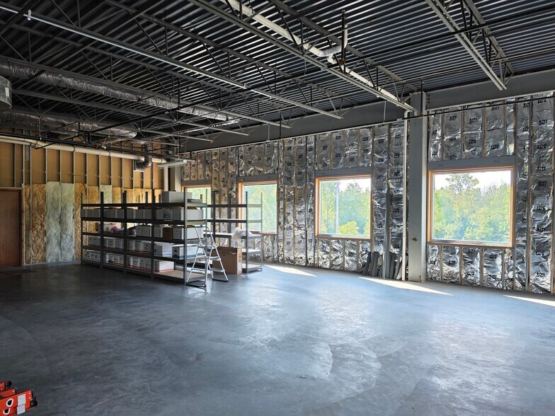 More Photos Of 6240 Rashelle Dr, Flint Medical For Lease