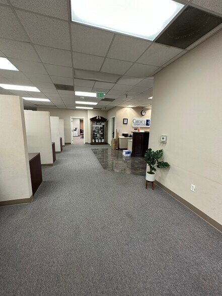 More Photos Of 12640 Hesperia Rd, Victorville Medical For Lease