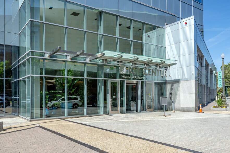 More Photos Of 10 Memorial Blvd, Providence Office For Lease