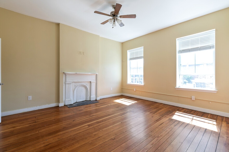 More Photos Of 618 N 1st St, Richmond Storefront Retail Residential For Sale