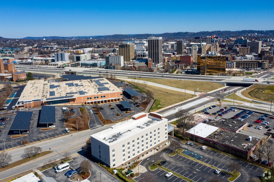 More Photos Of 440 Martin Luther King Jr Blvd, Chattanooga Hotel For Sale