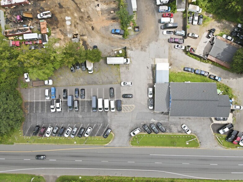 More Photos Of 6501 Crain Hwy, Bowie Auto Dealership For Lease