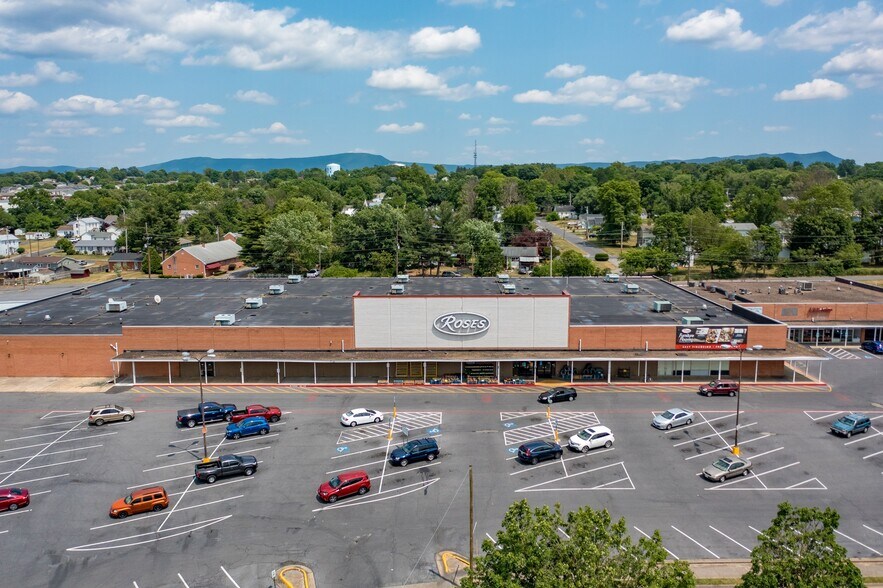 More Photos Of 580 Mason, Harrisonburg Freestanding For Sale