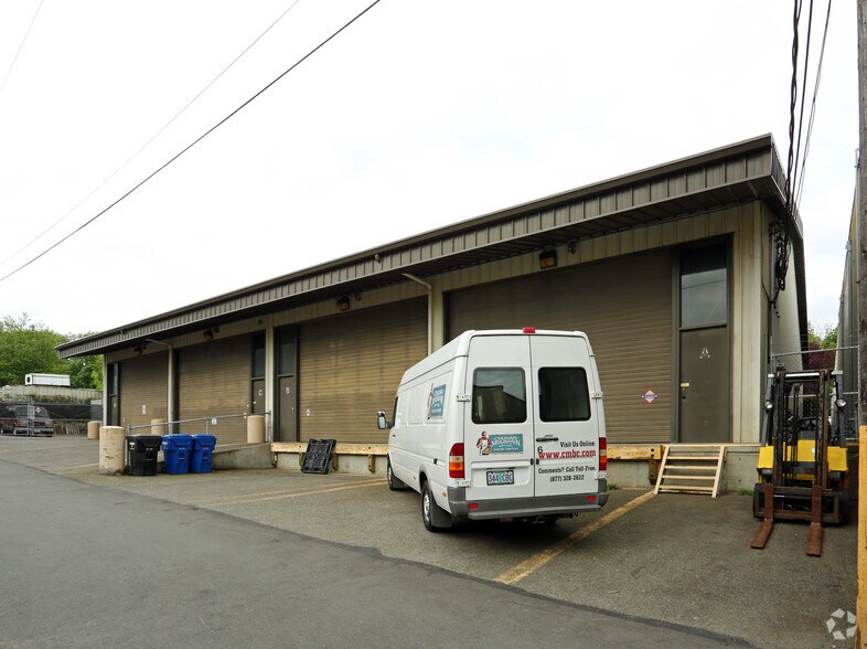 More Photos Of 4240 Gilman Pl W, Seattle Warehouse For Lease