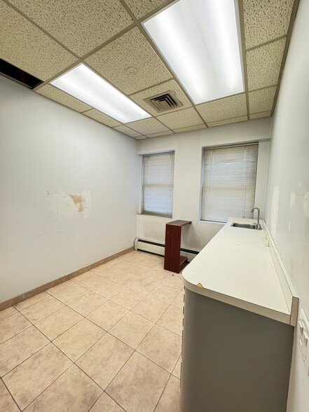 More Photos Of 4912 Bergenline Ave, West New York Health Club For Lease