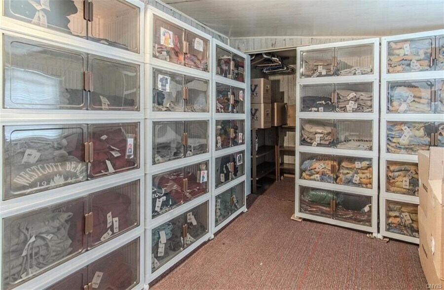 More Photos Of 12559-561 Ridge Rd, Sackets Harbor Convenience Store For Sale