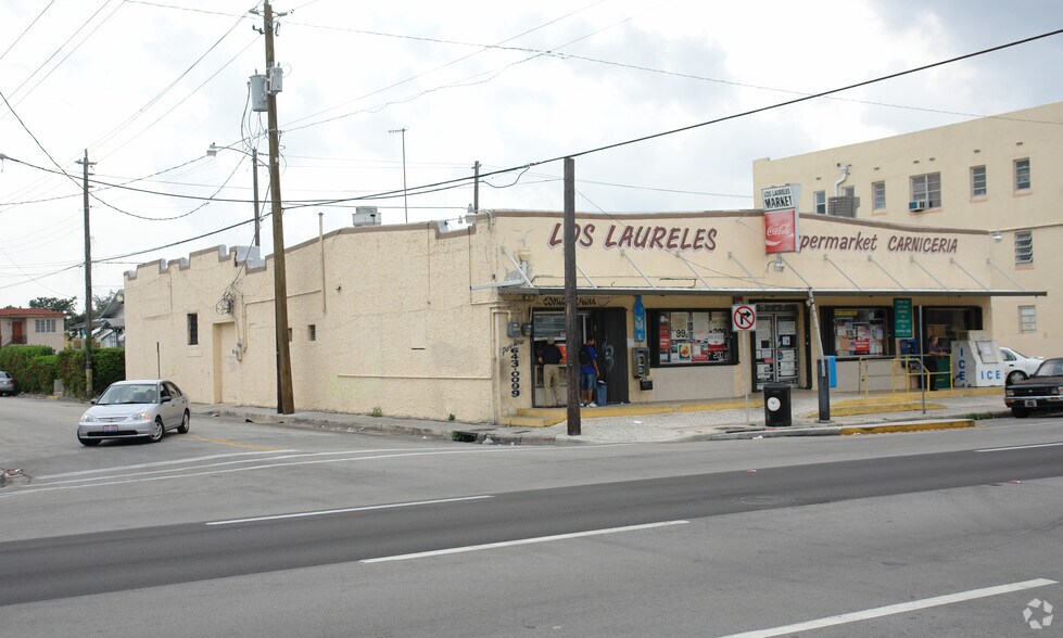 More Photos Of 1910 SW 1st St, Miami Supermarket For Sale