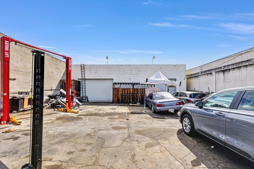 More Photos Of 624 Palm Ave, Alhambra Manufacturing For Sale