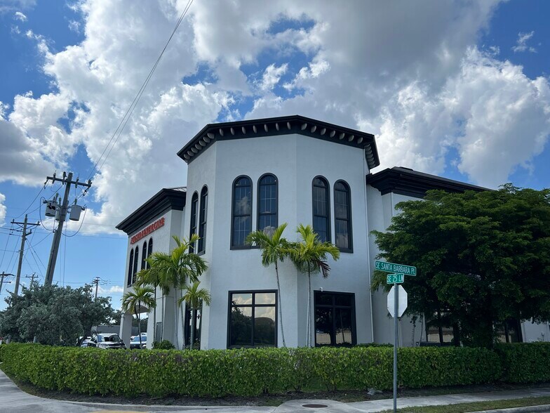 More Photos Of 2534 SE Santa Barbara Pl, Cape Coral Medical For Sale