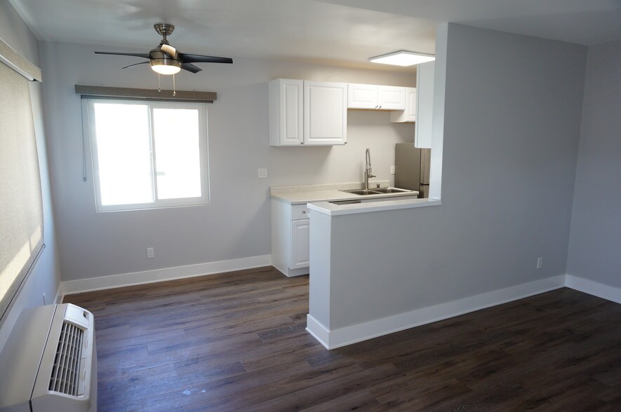 More Photos Of 1001 E Acacia Ave, Glendale Apartments For Sale