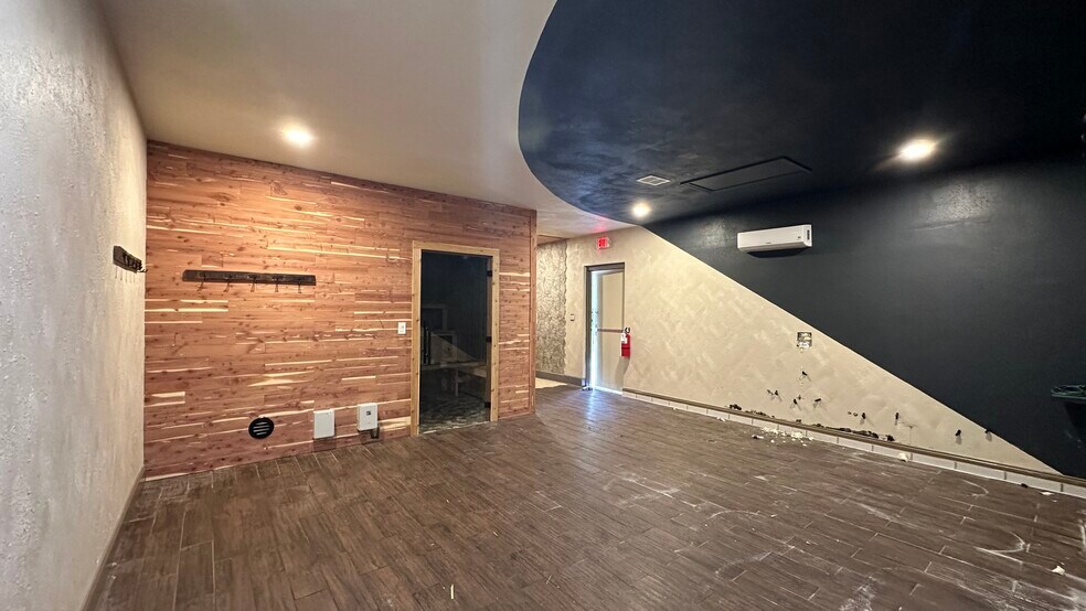 More Photos Of 1707 E Edgewood Dr, Lakeland Medical For Lease