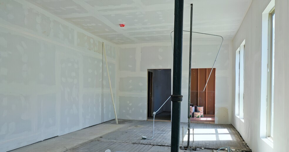 More Photos Of 1234 S Saint Marys St, San Antonio Storefront Retail Office For Sale
