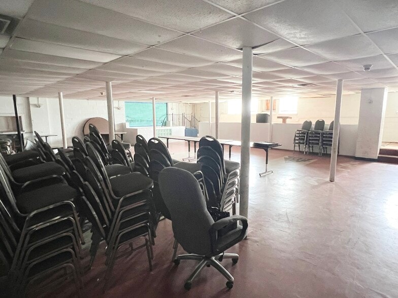 More Photos Of 9500 Stoepel St, Detroit Religious Facility For Sale