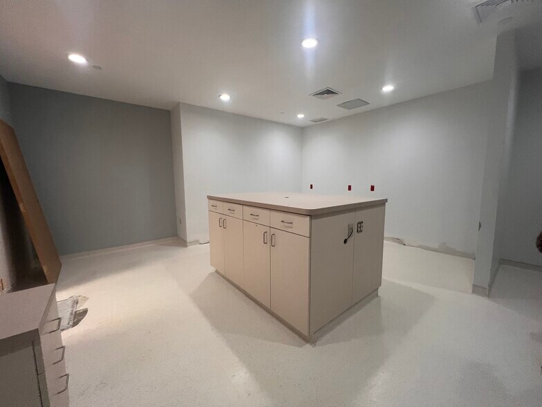 More Photos Of 100 Technology Dr, Trumbull Medical For Lease