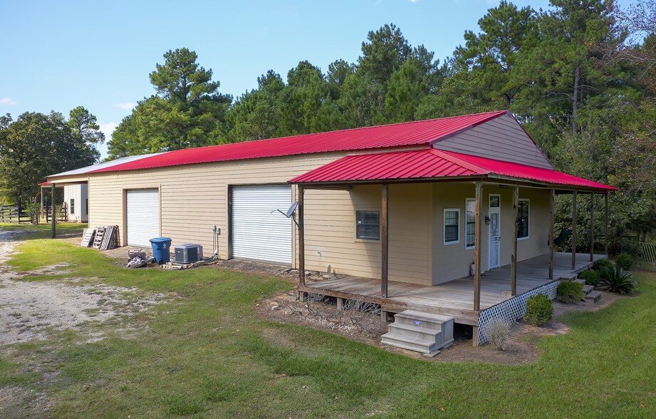 More Photos Of 16259 FM 149, Montgomery Light Manufacturing For Sale