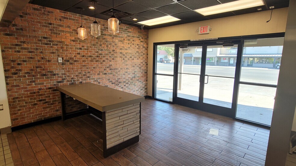 More Photos Of 1413-1417 Mangrove Ave, Chico General Retail For Sale