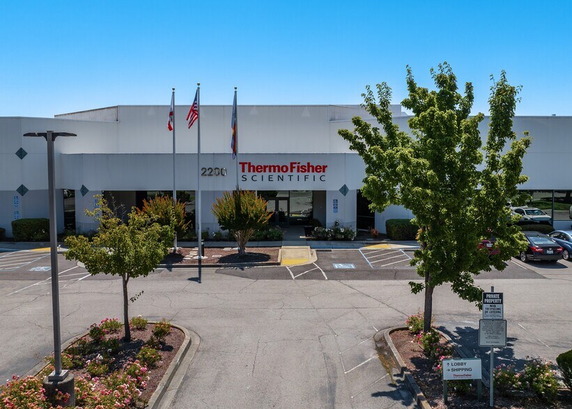 More Photos Of 2200-2240 S McDowell Boulevard Ext, Petaluma Manufacturing For Lease