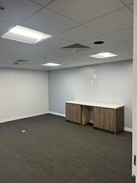 More Photos Of 1701 Ponce De Leon Blvd, Coral Gables Office For Lease