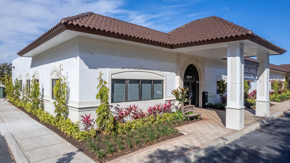 More Photos Of 3795 Boynton Beach Blvd, Boynton Beach Medical For Lease