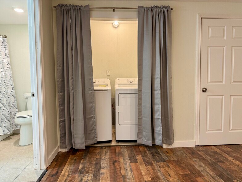 More Photos Of 30333 Highway 31, Brewton Self Storage For Sale