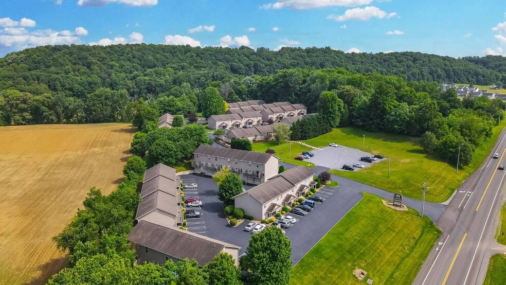 More Photos Of 3300 Boones Creek Village Ct, Jonesborough Apartments For Sale