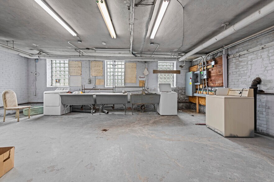 More Photos Of 3205 Kendall St, Detroit Apartments For Sale