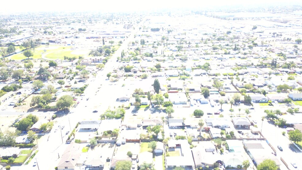 More Photos Of 519 W Foothill Blvd, Rialto Unknown For Lease