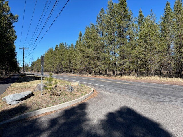 More Photos Of 16401 Memorial Lane and Huntington Rd., La Pine Land For Sale
