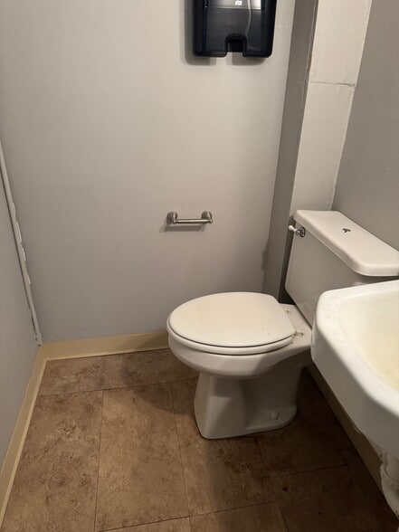 More Photos Of 650-656 Washington St, Norwood Storefront For Lease