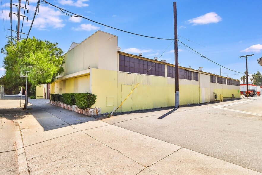 More Photos Of 3030 Fletcher Dr, Los Angeles Manufacturing For Sale