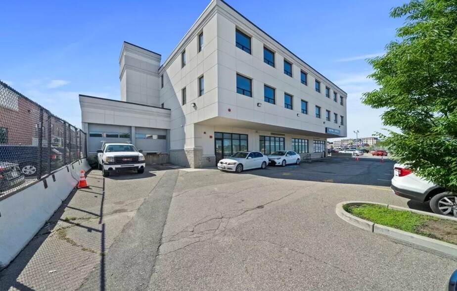 Primary Photo Of 43 Freeport St, Boston Flex For Lease