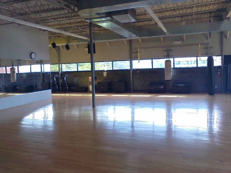 More Photos Of 3634 Austin Peay Hwy, Memphis Medical For Sale