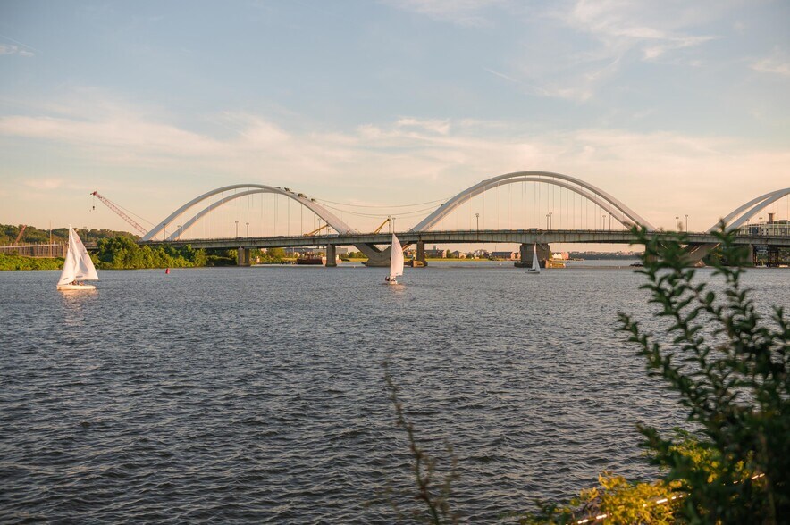 Primary Photo Of 853 New Jersey Ave SE, Washington Apartments For Lease