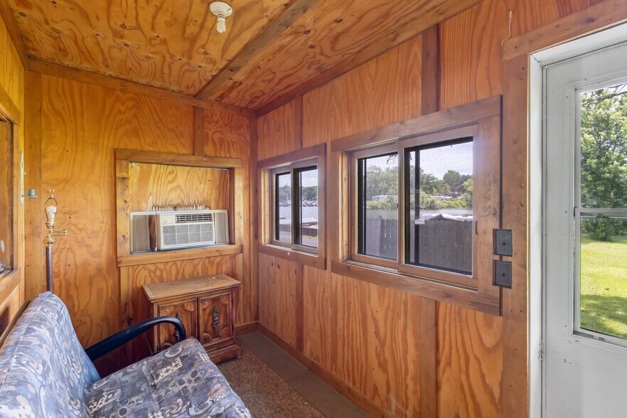 More Photos Of 356 King St, Fair Haven Marina For Sale