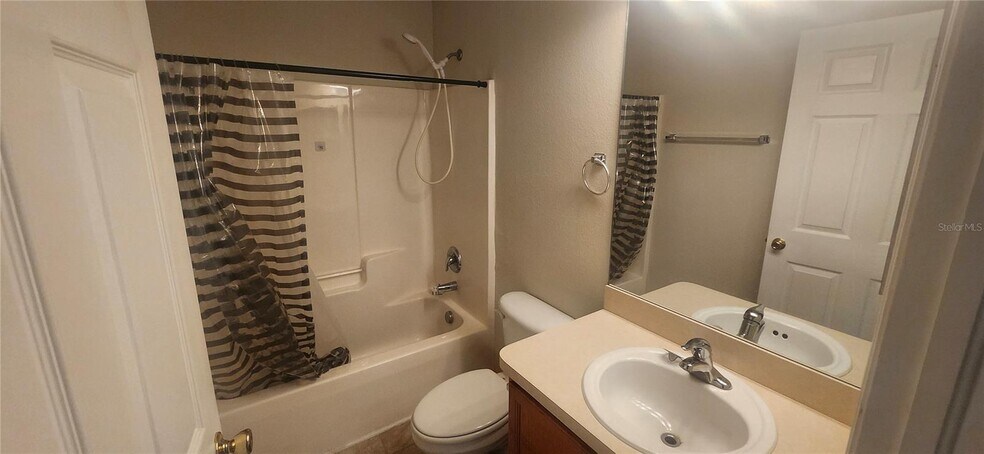 More Photos Of 7411 Canterbury St, Spring Hill Apartments For Sale